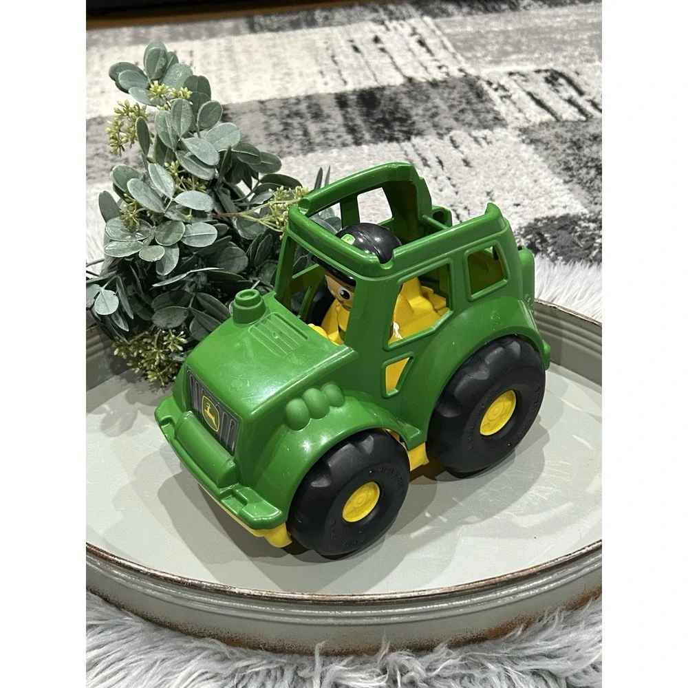 Mega Bloks John Deere Lil Tractor Building Blocks Toy Farm Vehicle Farmer Figure